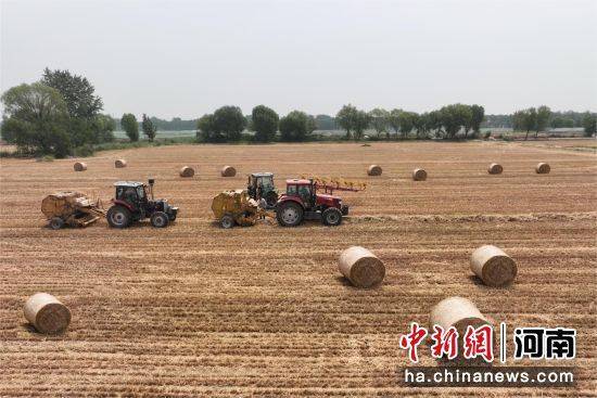 長垣市方里鎮(zhèn)：“三管齊下”推進秸稈禁燒與人居環(huán)境整治:方管