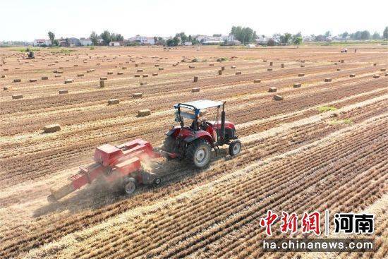 長垣市方里鎮(zhèn)：“三管齊下”推進秸稈禁燒與人居環(huán)境整治:方管